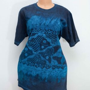 Roundneck t-shirt, hand made batik design in dark blue and light blue (Unisex).  Size XXL