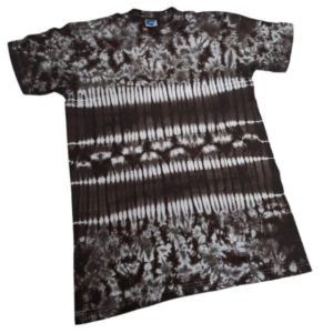 Roundneck t-shirt, tye and dye deep brown with white design. Size XL