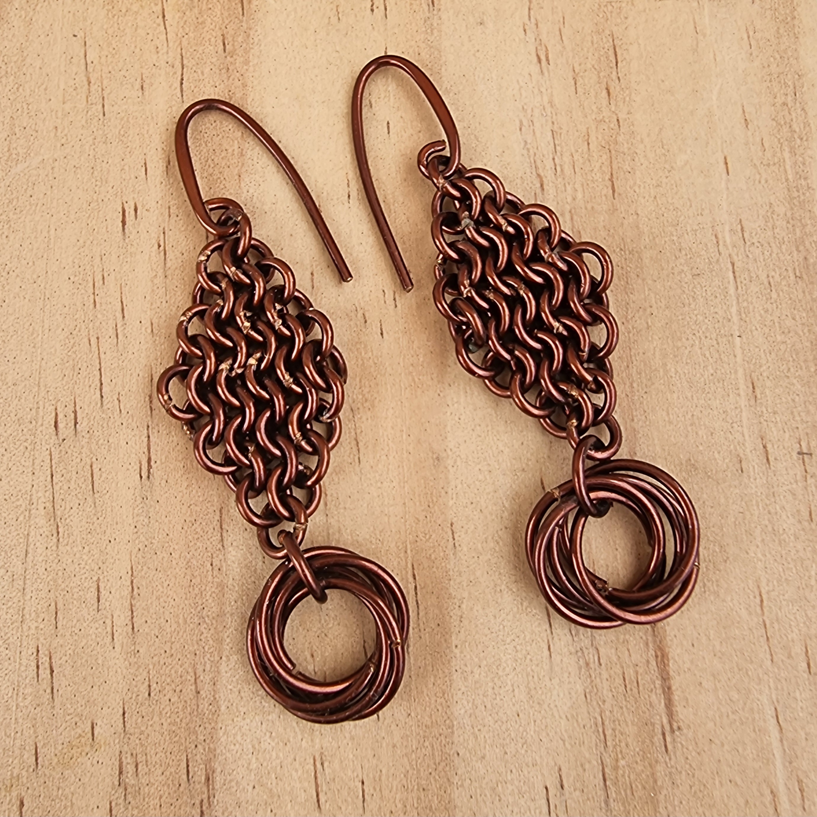 Handcrafted chainmail earrings with enamelled copper - Anne Lawal Jewellry